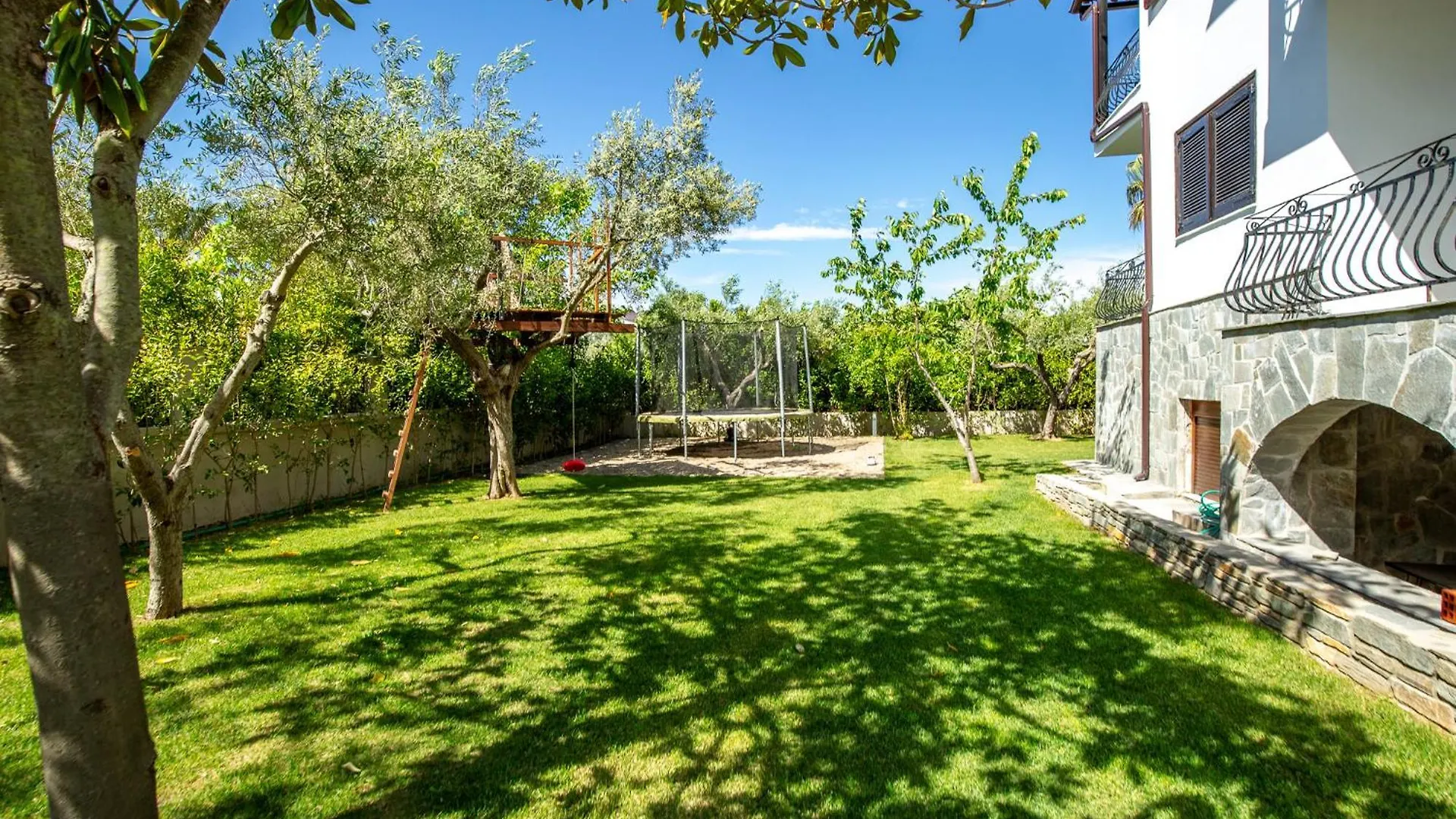 Latoura View Βίλα Όρμος Παναγιάς 0*,  Ελλάδα